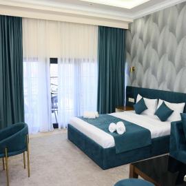 Ketrin Hotel Restaurant, viešbutis mieste Ayntʼapʼ