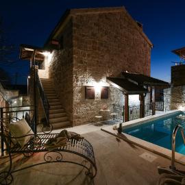Villa Laurana ZadarVillas, viešbutis Pakoštanėje