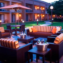 알링턴 하이츠에 위치한 호텔 Courtyard Chicago Arlington Heights/South