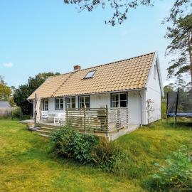 Pet Friendly Home In Skummelslövsstrand