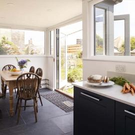 Gorgeous Cottage Parking Short Walk to Beach, hotel a Gorran Haven