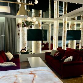 Apartament Primavera 4 Premium MINI SPA Dwa bliźniacze Apartamenty, хотел в Келце