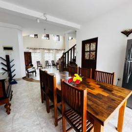 Pearl Villa,Mirissa, hotel in Kamburugamuwa