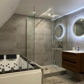Charming Apartment with JACUZZI Centre Strasbourg Gare