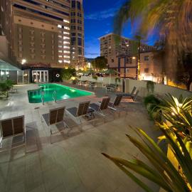 Courtyard by Marriott San Juan Miramar، فندق في سان خوان