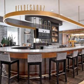 Courtyard by Marriott Calgary South, hotel en Calgary