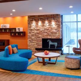 Fairfield Inn & Suites By Marriott Ann Arbor Ypsilanti, хотел в Ипсиланти