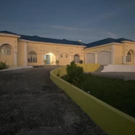 Grand Sunset Luxury Guest House with Mountain and Seaview - 5 bedroom - Jamaica, St Elizabeth, Junction, hotel v destinaci Jamaica