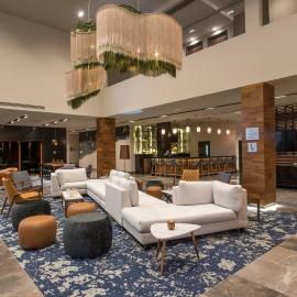 Courtyard by Marriott San Luis Potosi, Los Lagos, khách sạn ở San Luis Potosí