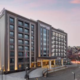 Courtyard by Marriott Tashkent, hotel di Tashkent