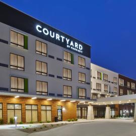 Courtyard by Marriott St. Joseph-Benton Harbor, хотел в Бентън Харбър