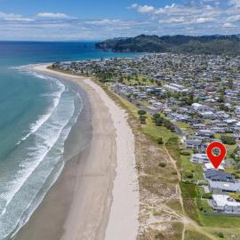 Jack and Enids Whangamata Beach House