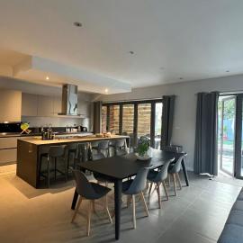 Anam 4 Bedroom House luxury complex, Hotel in Pereybere