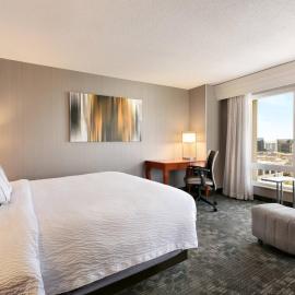 Courtyard by Marriott Tysons McLean, hotel em Tysons Corner