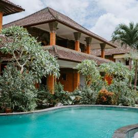 Warsi Bungalow โรงแรมในอูบุด