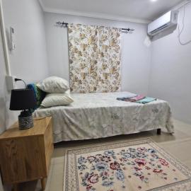 Tropical Almond Haven, hotel di Suva