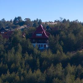 Bajin chalets، فندق في Dobroselica