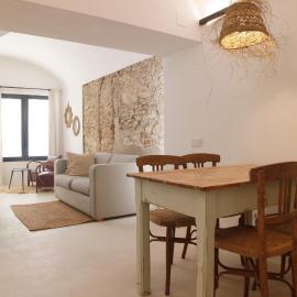 Maram Brava casa centro Begur Metge Pi