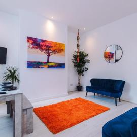K Suites - Hollins Road, Hotel in Oldham