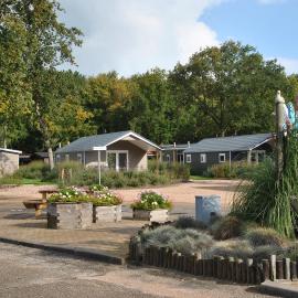 Vakantiepark Schouwen, hotel u gradu Renese