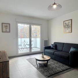 Brand new flat with terrace and parc view