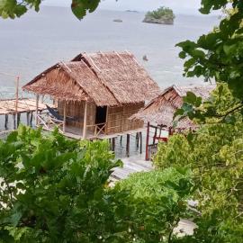 Keruwo Homestay, hotel a Waisai