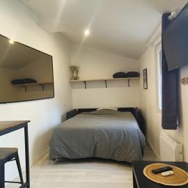 Petit studio proche centre-ville, отель в Витре