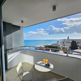 Dios Ponte Finikoudes Beachfront, hotel u Larnaki