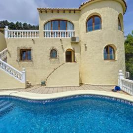 Villa Maravista - Luxury Villa with Private Pool and Sea View, hotel a Benitachell