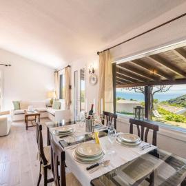 Brezza di Geremeas, Walk to the beach