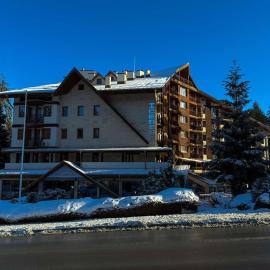 Hotel Iceberg Borovets, готель у місті Боровец