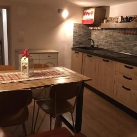 Maison Ludovico - appartamento panoramico, hotelli kohteessa Epinel