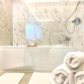 Ground Floor Apt with a Pool and Terrace, ξενοδοχείο σε Pesnica pri Mariboru