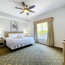 Spacious 3 Bed 3 Bath Luxury Condo 5 min from Disney, hotel u Orlandu