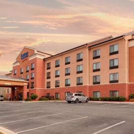 Fairfield Inn & Suites by Marriott Matthews Charlotte，夏洛特的飯店
