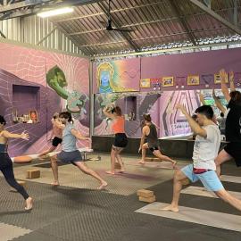Ground Zero Martial Arts and Yoga, hotel in Phumĭ Réach Born