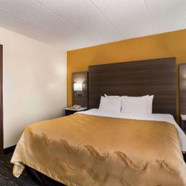 Quality Suites Milwaukee Airport, hotel i Milwaukee
