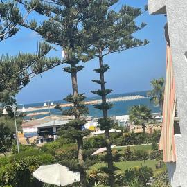 Royal Chalet Maamourah Beach, hotel in Alexandria