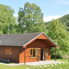 Glomach Lodge at Lochletter Lodges, hotel in Drumnadrochit