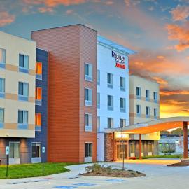 Fairfield Inn & Suites by Marriott Omaha Northwest, hotell i Irvington