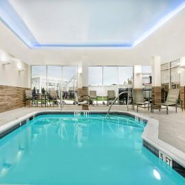 Fairfield Inn & Suites Van Canton Area, hotel Vanben