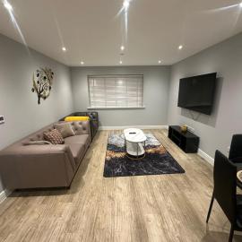 Lovely 2 bedroom 2 bathroom Apartment, hotel a Ewell
