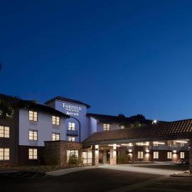 Fairfield Inn & Suites By Marriott Camarillo, hótel í Camarillo
