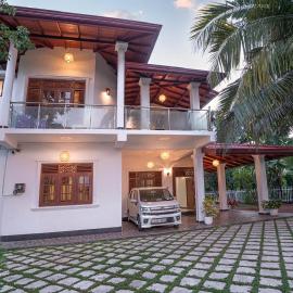 Dreamscape Villa, hotel i Mirissa