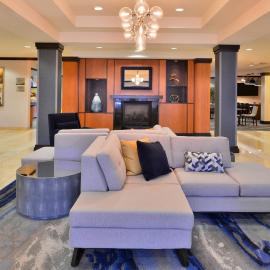 Fairfield Inn & Suites Raleigh-Durham Airport/Brier Creek, hotel v destinácii Durham