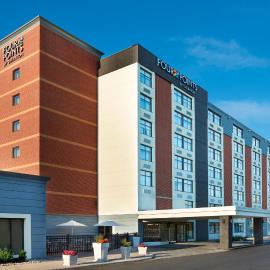 Four Points by Sheraton Hamilton - Stoney Creek, ξενοδοχείο σε Hamilton