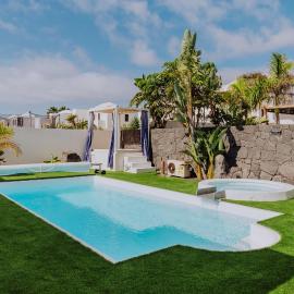 Villa Alba Deluxe & Spa Pool, hotel in Playa Blanca