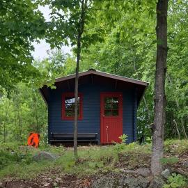 Shelley's Bay Bunkie #2, hotel u gradu Sharbot Lake