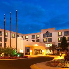 Detroit Metro Airport Marriott, viešbutis mieste Romulusas