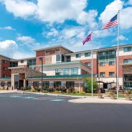 Residence Inn by Marriott Akron South/Green، فندق في أكرون